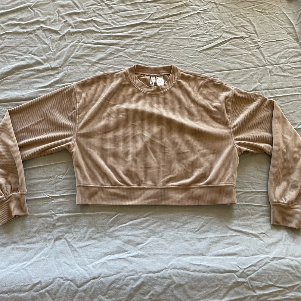 Ribbed Cropped Long Sleeve Women’s Top